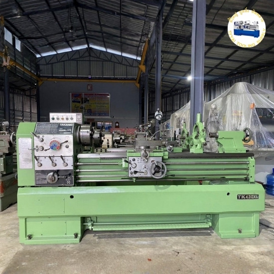 เครื่องกลึงต้าถัง 8 ฟุต